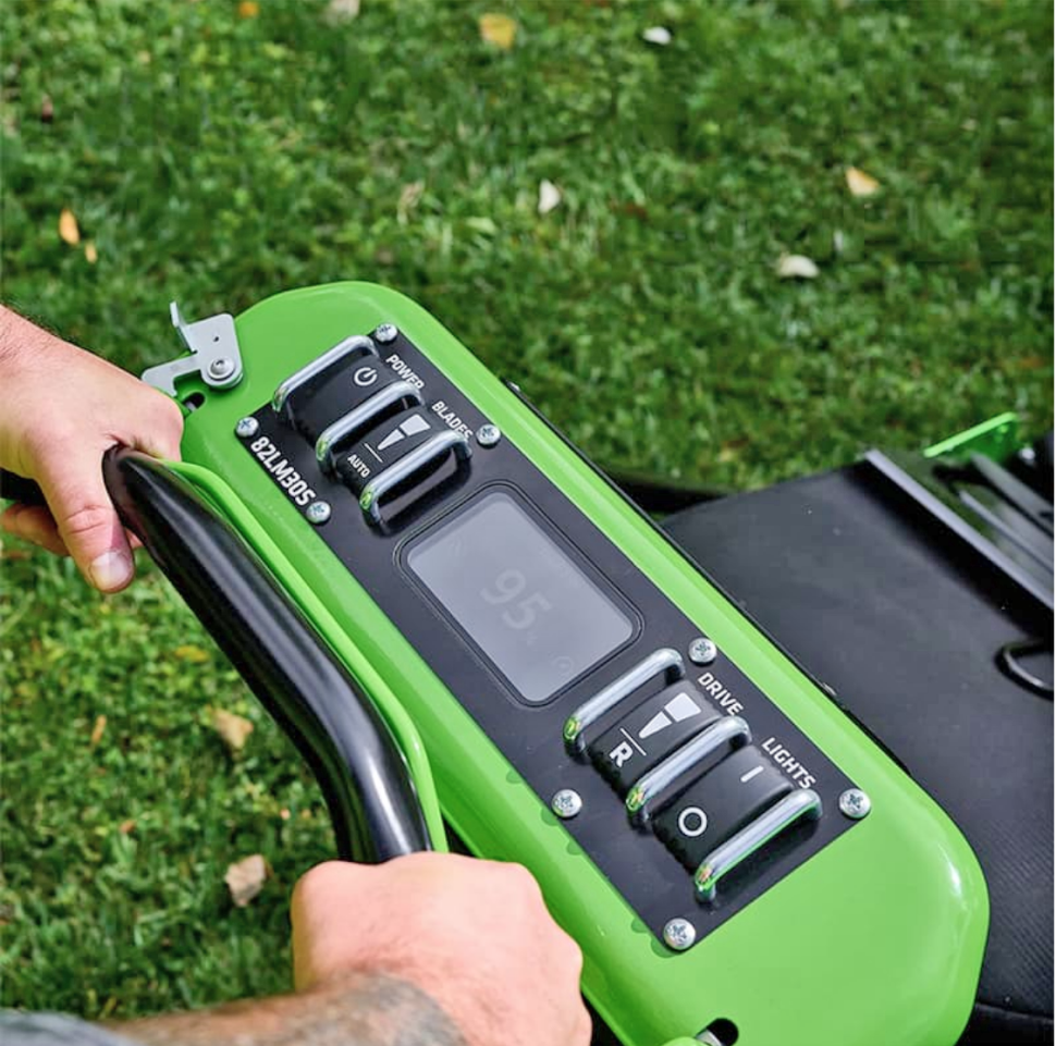 Газонокосилка Greenworks 82LM30S, 82v, 76 см, 4.4 кВт (6 лс), без АКБ и ЗУ (аккумуляторная, самоходная)