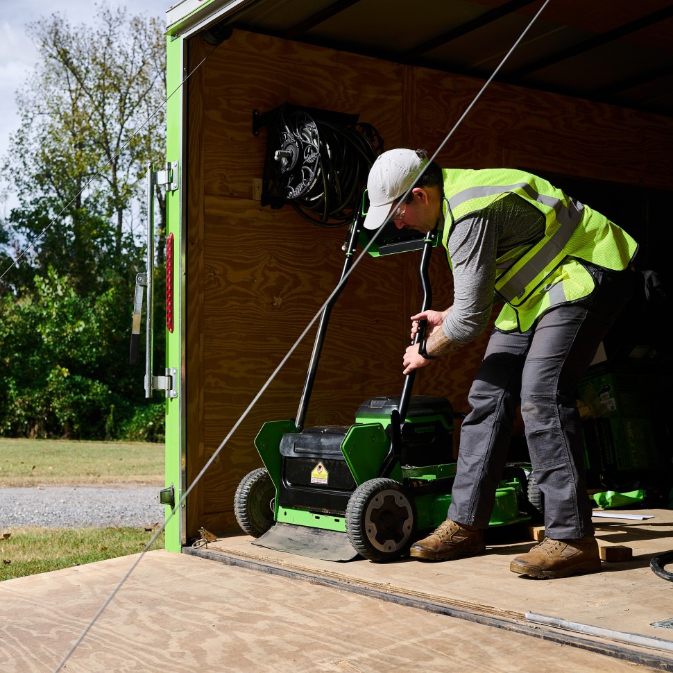 Газонокосилка Greenworks 82LM30S, 82v, 76 см, 4.4 кВт (6 лс), без АКБ и ЗУ (аккумуляторная, самоходная)