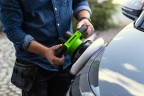 Полировальная машина Greenworks G24BU10, 24V, без АКБ и ЗУ (аккумуляторная)
