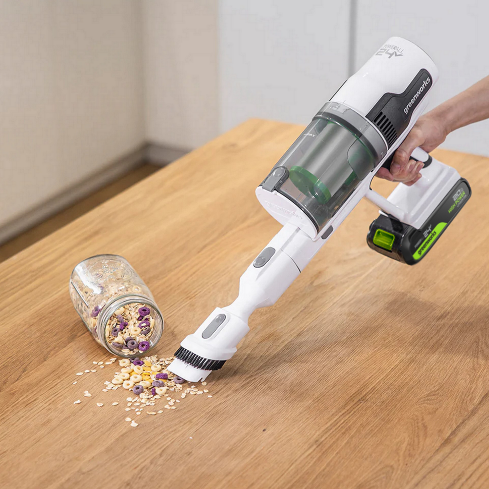 Аккумуляторный вертикальный пылесос Greenworks SV24360k2, 24v, 250 Вт, 17 кПа, 3 насадки, белый+серебро, в комплекте с АКБ 2 А·ч и ЗУ