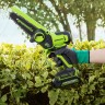 Цепная пила Greenworks GD24CSMNXk2, 24v, 15 см, в комплекте с АКБ 2 А·ч и ЗУ (аккумуляторная, мини)