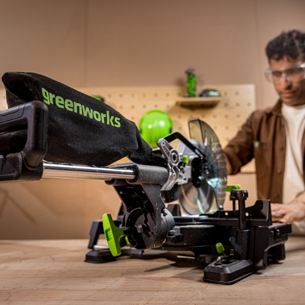 Торцовочная пила акк. Greenworks GD24MS216, 24V, б/щ, 4800 об/мин, 216x30мм,рез 65х310мм,c 1х8Ач и ЗУ(1501707UH)