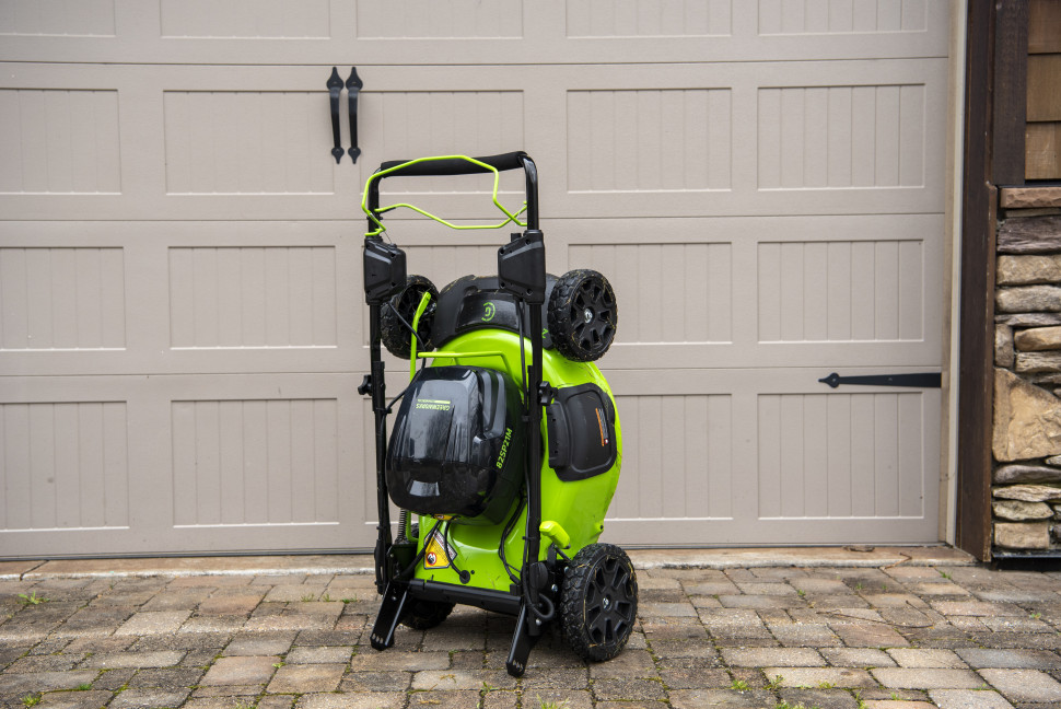 Аккумуляторная самоходная газонокосилка Greenworks GC82LM51SP2k8, 82v, нож 51 см, (2.4 кВт, 3.3 л.с.), в комплекте с АКБ 8 А·ч и ЗУ