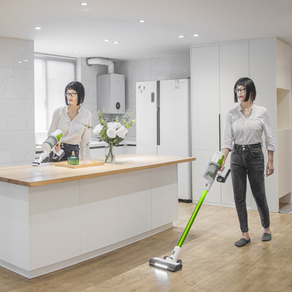 Пылесос вертикальный акк. Greenworks SV24532, 24V, б/щет, 350 Вт, 21 кПа, электрощетка, 3 насадки, LED, белый+зеленый, 1х4Ач и ЗУ