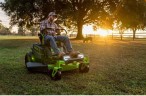 Садовый трактор Greenworks GC82ZT107, CrossoverZ Zero Turn, 82v, 107 см (аккумуляторный райдер)