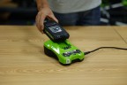 Универсальное зарядное устройство Greenworks G24C4, 24v, сила тока 4А (быстрое)