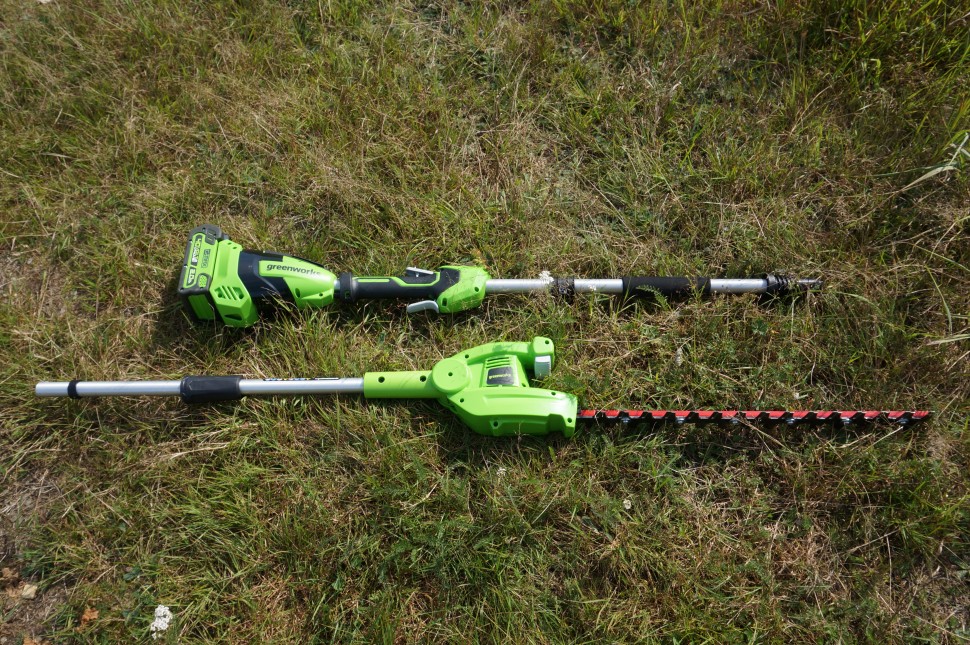 Штанговый кусторез Greenworks G40PHAk5, 40v, 51 см, в комплекте с АКБ 5 А·ч и ЗУ (аккумуляторный)