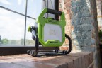 LED-прожектор Greenworks G82WLH с гибридным питанием, 82V / 220V, 1250/2500 лм, крюк для подвеса, крепление на стену, кабель 30 см, без АКБ и ЗУ 