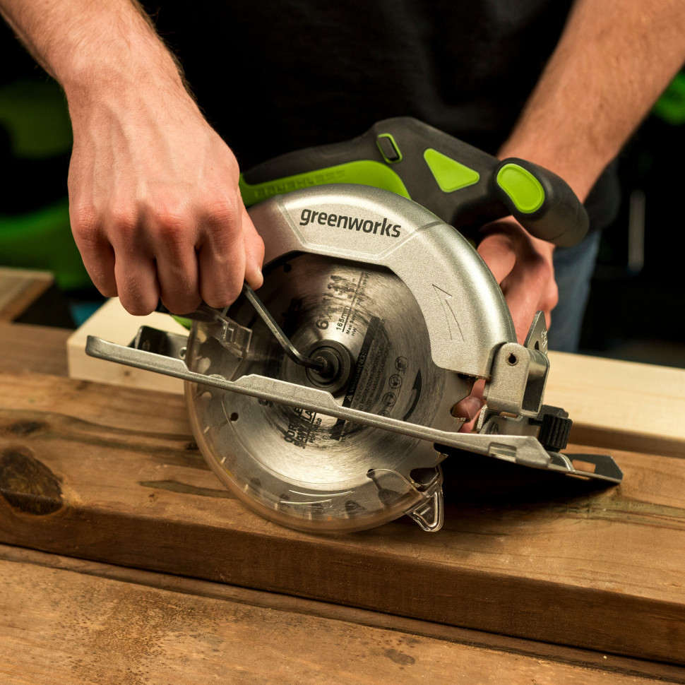 Дисковая пила акк. Greenworks GD24CS165, 24V,б/щет,165х20мм, 4800 об/мин, рез 57мм,1х4Ач,ЗУ,коробка