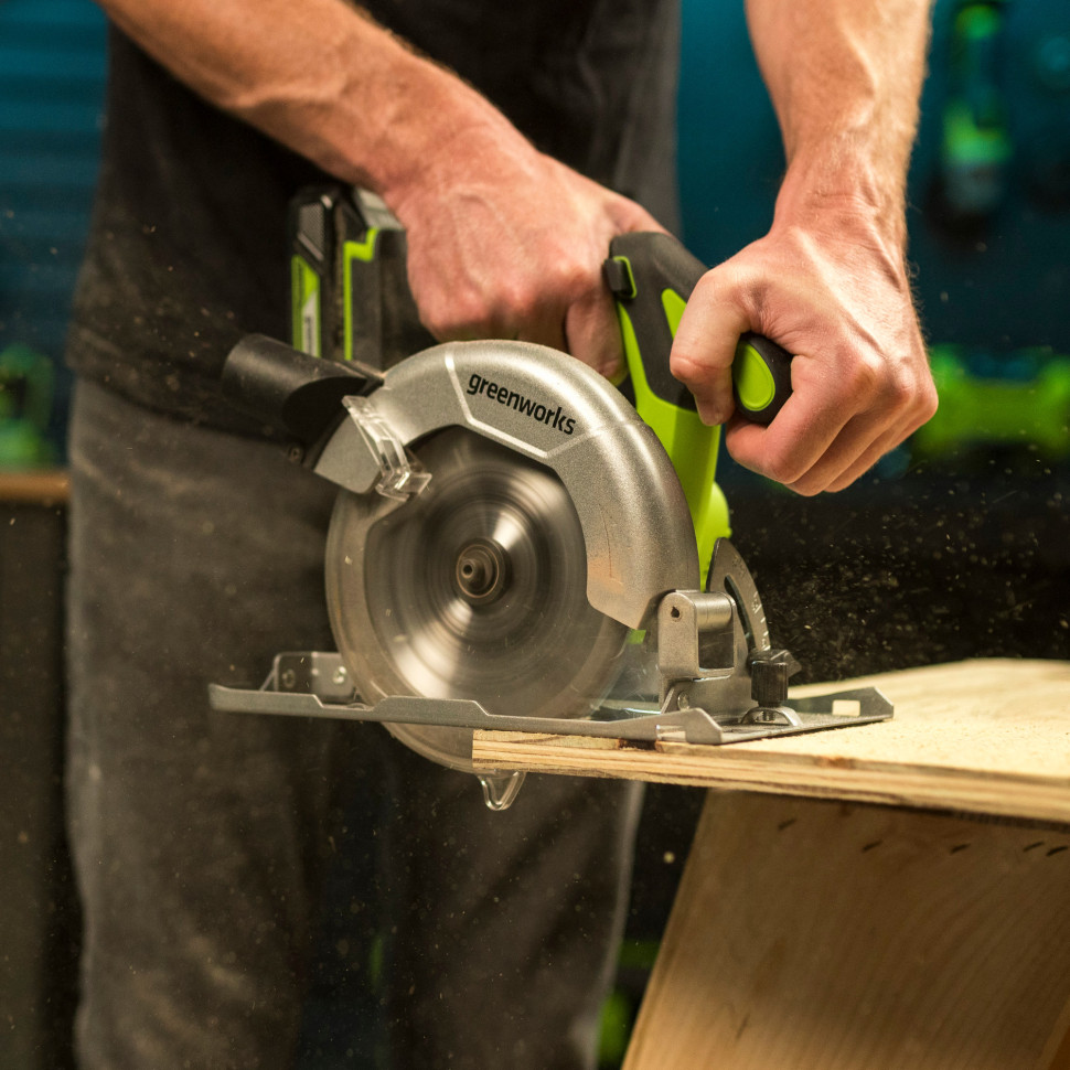 Дисковая пила акк. Greenworks GD24CS165, 24V,б/щет,165х20мм, 4800 об/мин, рез 57мм,1х5Ач,ЗУ,коробка