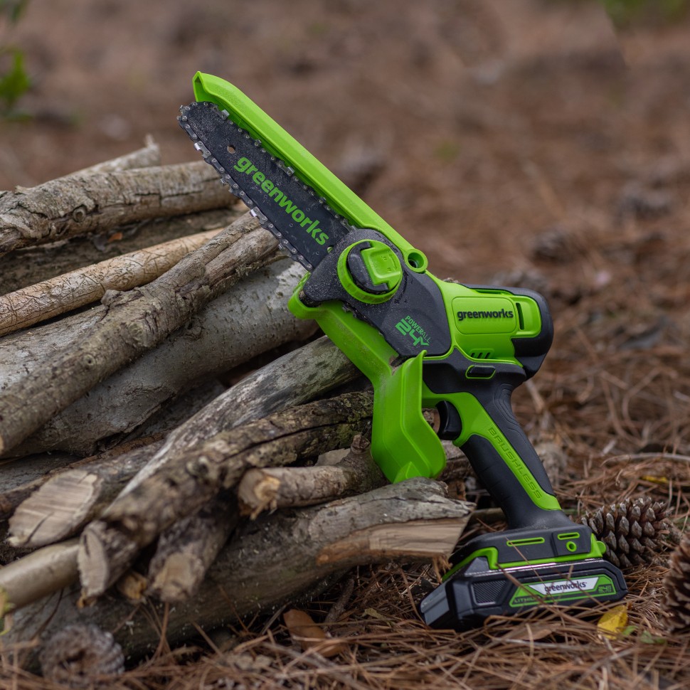 Цепная пила Greenworks GD24CSMNX, 24v, 15 см, без АКБ и ЗУ (аккумуляторная, мини) в сумке