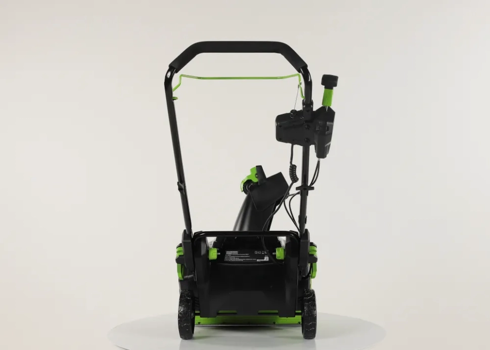 Снегоуборщик Greenworks GD82STK25, 82v, 56 см, 2.5 кВт, 3.4 л.с, АКБ 2.5 А·ч и ЗУ (аккумуляторный)