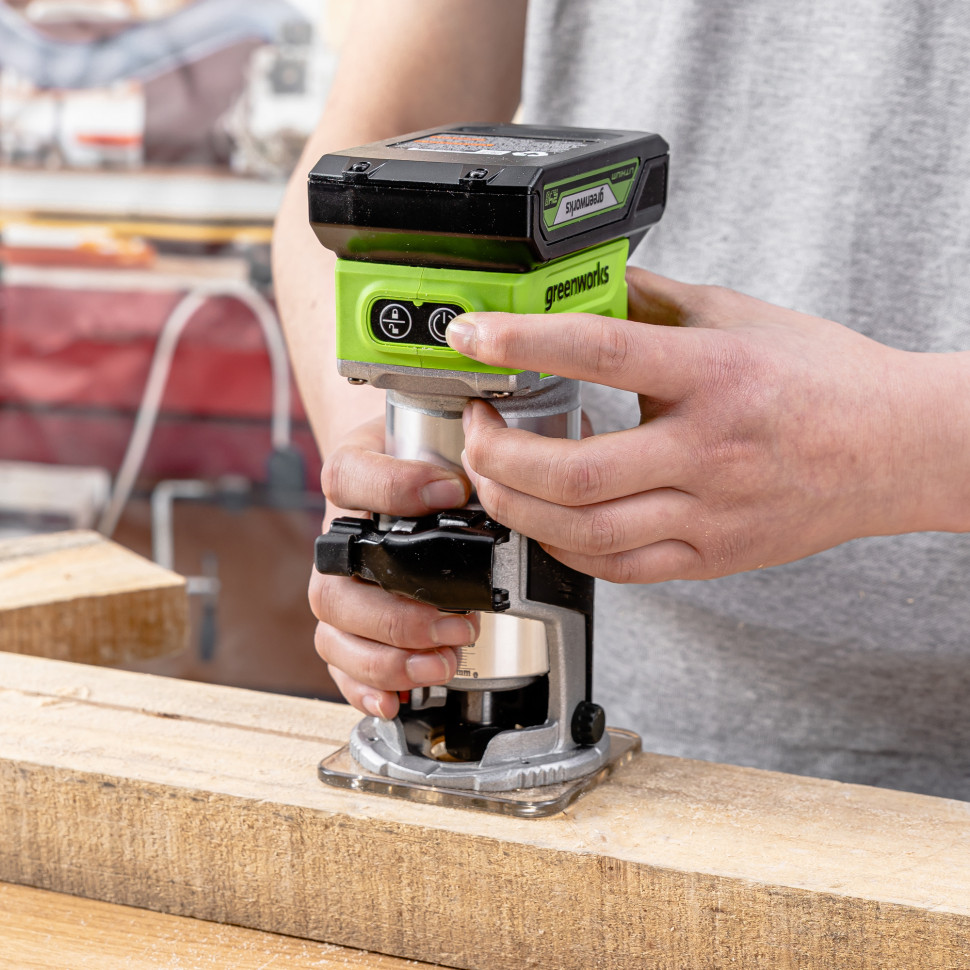 Фрезер кромочный акк. Greenworks G24RO, 24V, б/щет, 10000-30000 об/мин, цанги 6 / 6,35 / 8 мм, ход 20 мм,1х2Ач,ЗУ,коробка