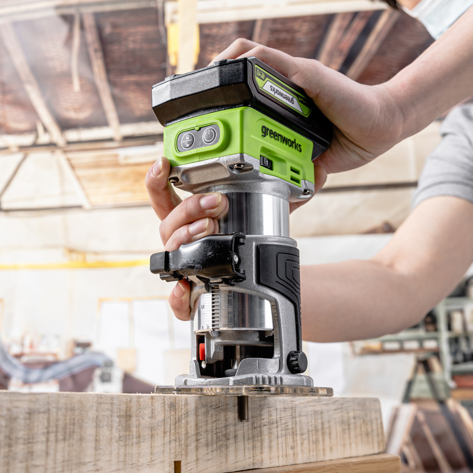 Фрезер кромочный акк. Greenworks G24RO, 24V, б/щет, 10000-30000 об/мин, цанги 6 / 6,35 / 8 мм, ход 20 мм,1х2Ач,ЗУ,коробка