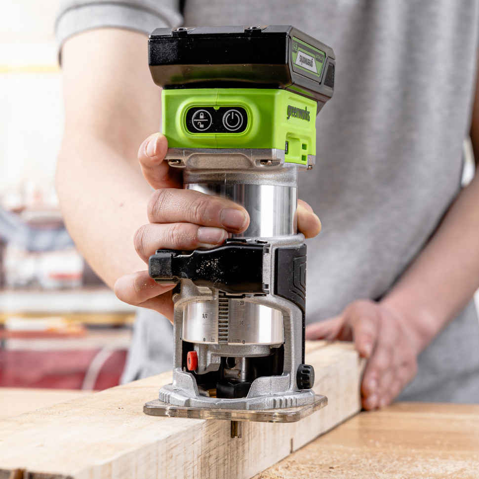 Фрезер кромочный акк. Greenworks G24RO, 24V, б/щет, 10000-30000 об/мин, цанги 6 / 6,35 / 8 мм, ход 20 мм,1х2Ач,ЗУ,коробка