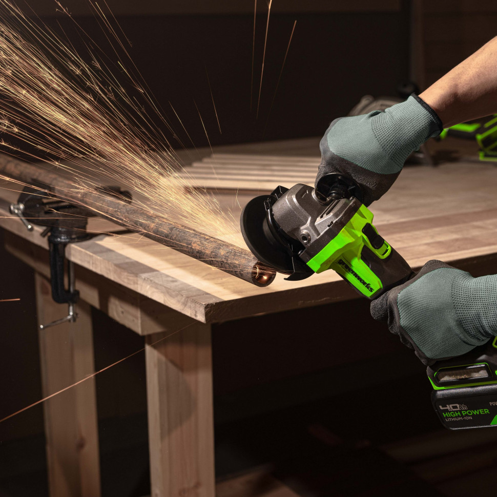 Угловая шлифовальная машина акк. Greenworks AG590, 24V, б/щет, 125 мм, 8500 об/мин, Anti-Kickback,1х5Ач,ЗУ,коробка