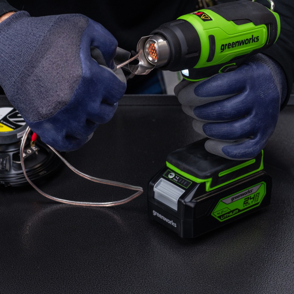 Аккумуляторный строительный термофен Greenworks G24HGk4, 24v, 550°С, 200 л/мин, в комплекте с АКБ 4 А·ч и ЗУ