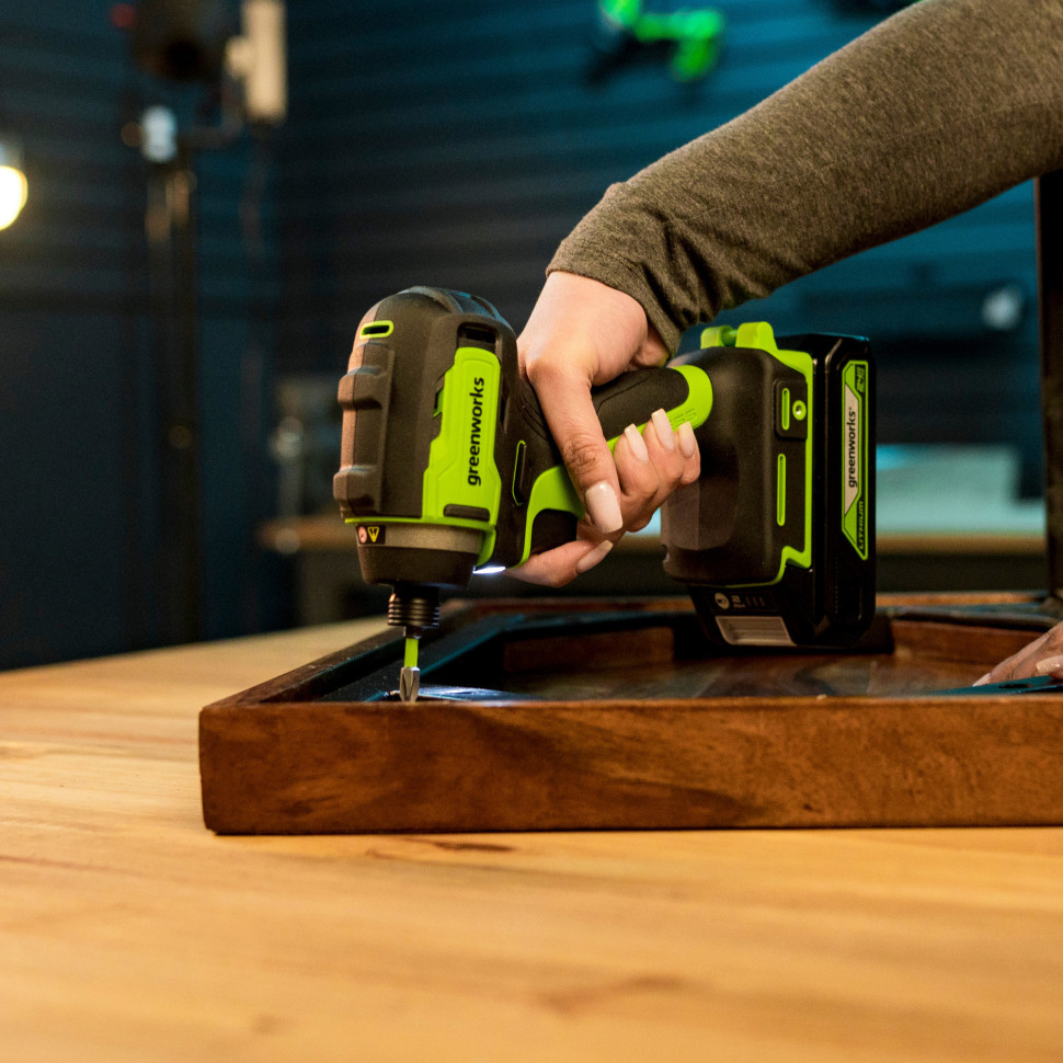 Винтоверт ударный акк. Greenworks ID3170, 24V, б/щет, 0-3200об/мин, 4000 уд/мин, HEX 1/4, 170Нм, без АКБ и ЗУ